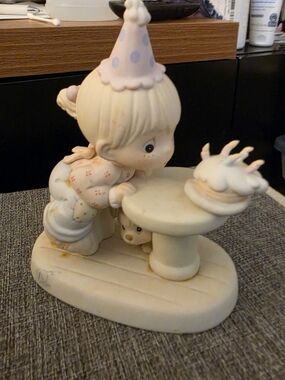 Precious Moments Figurines